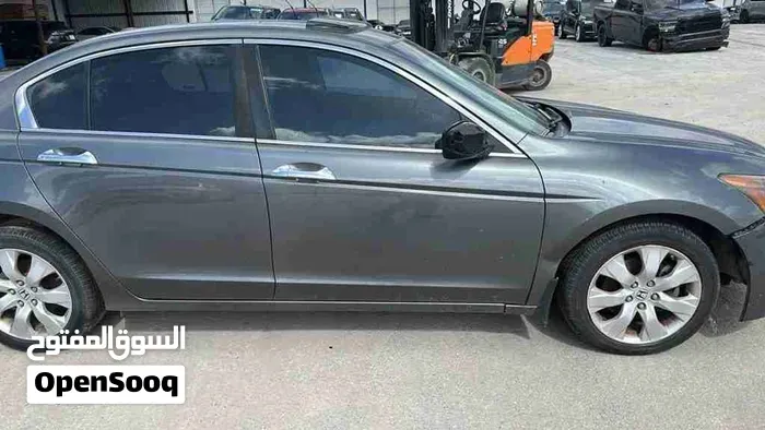 Honda Accord 2010 photo 2