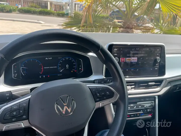 Volkswagen T-Roc 2023 photo 5