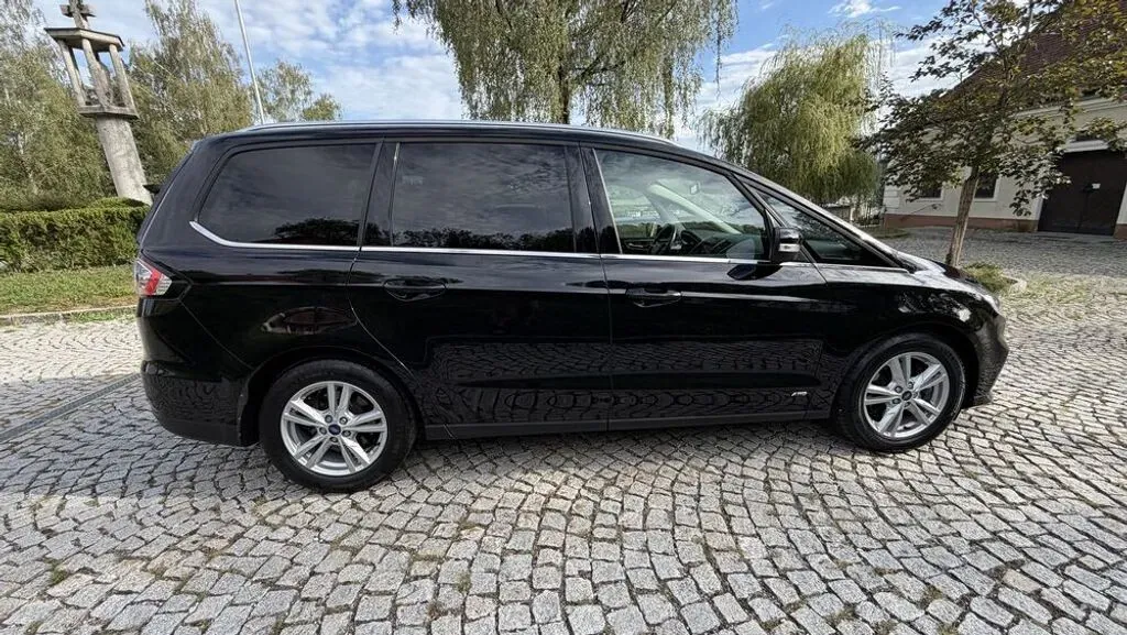 Ford Galaxy 2021 photo 3