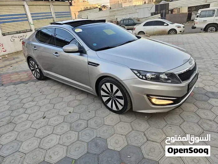 Kia K5 2011 photo 2