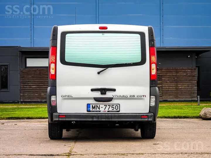 Opel Vivaro 2007 photo 5