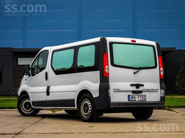 Opel Vivaro 2007 photo 4