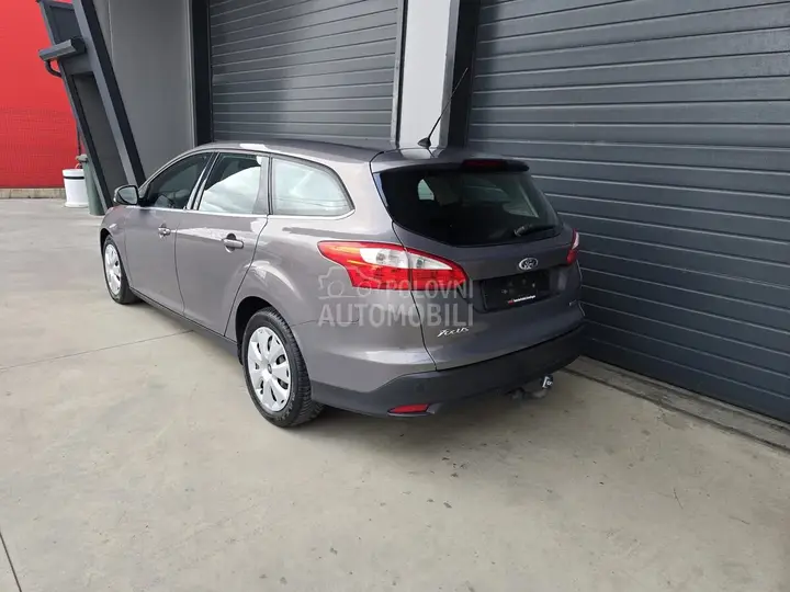 Ford Focus 2013 photo 3