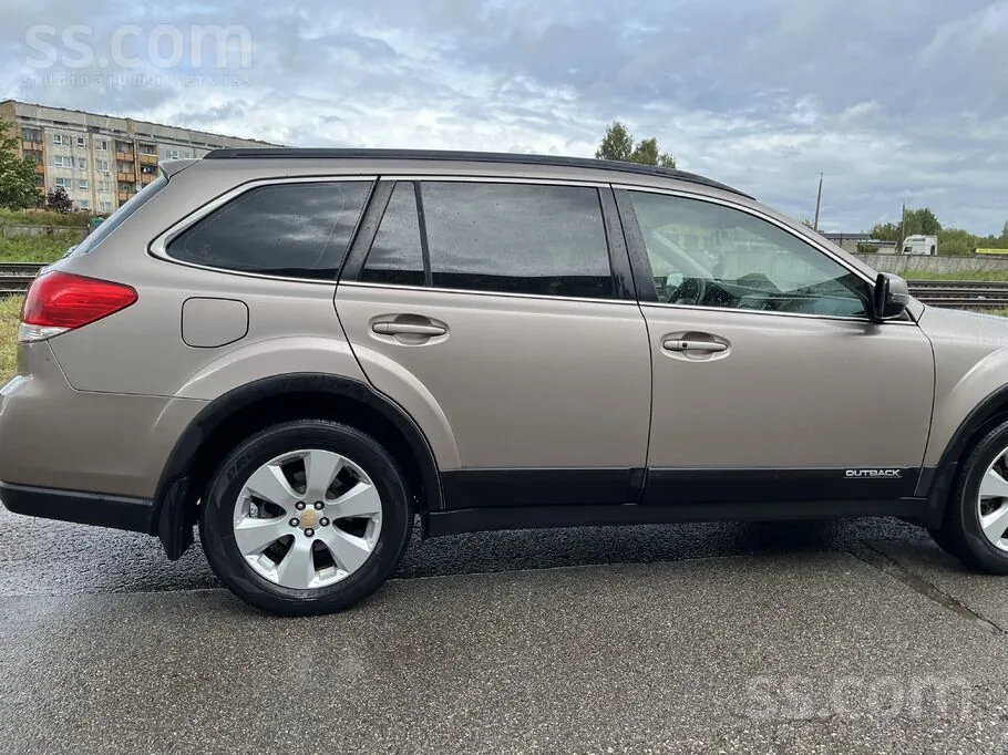 Subaru Outback 2014 photo 4