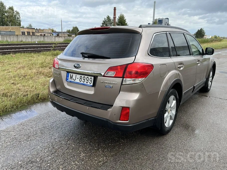 Subaru Outback 2014 photo 5