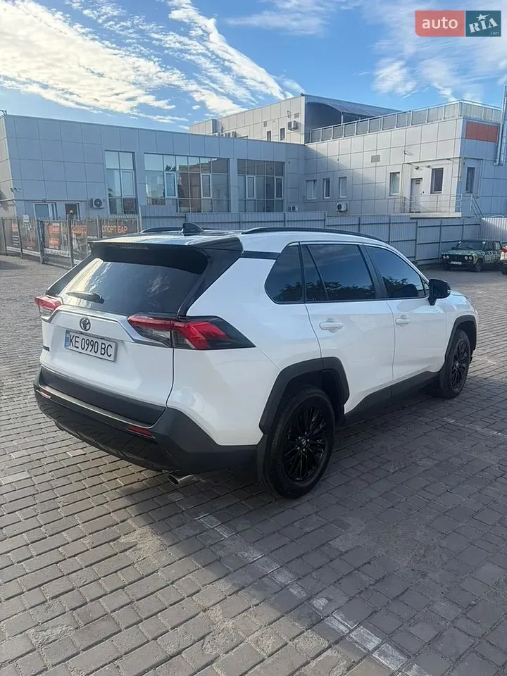 Toyota Rav4 2022 photo 3