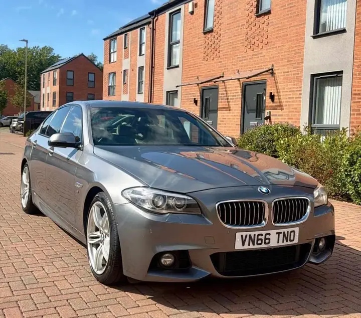 BMW 5 Series 2016 photo 2