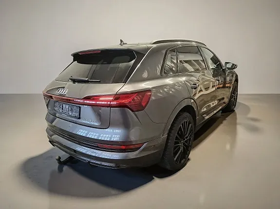 Audi E-Tron 2022 photo 2