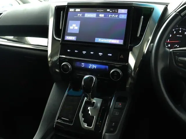 Toyota Alphard 2019 photo 2