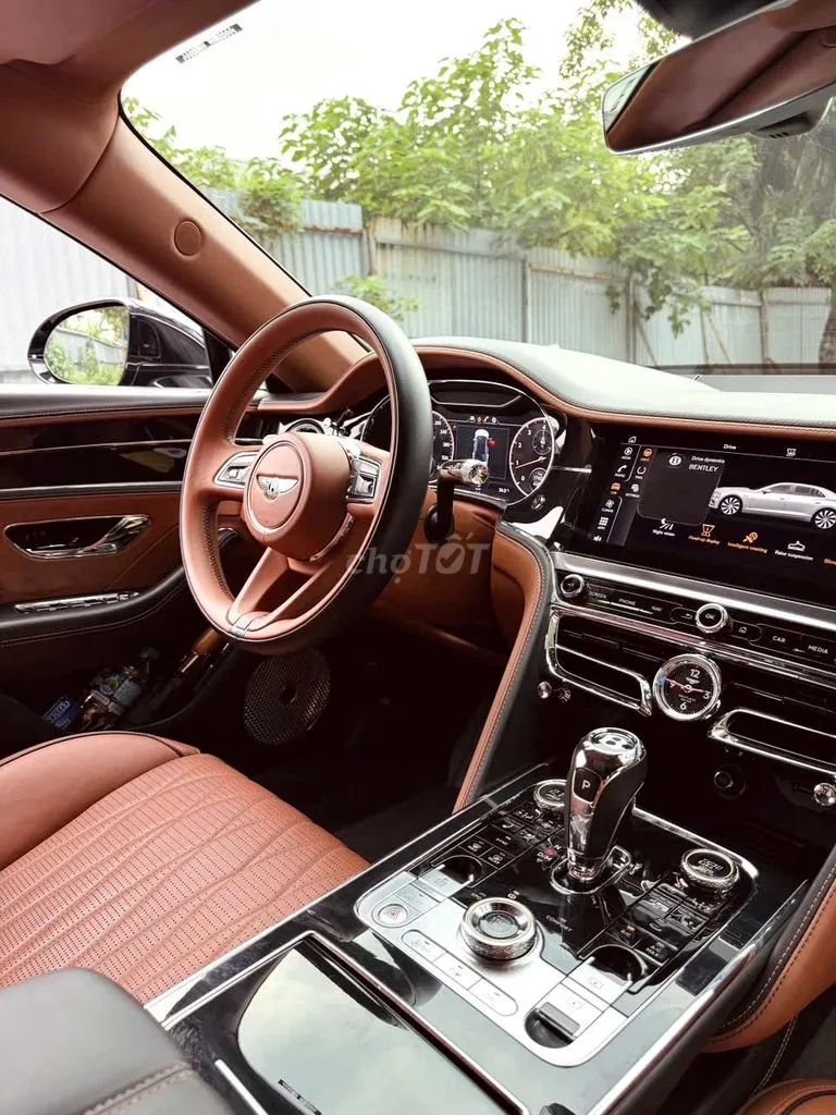 Bentley Flying Spur 2021 photo 3