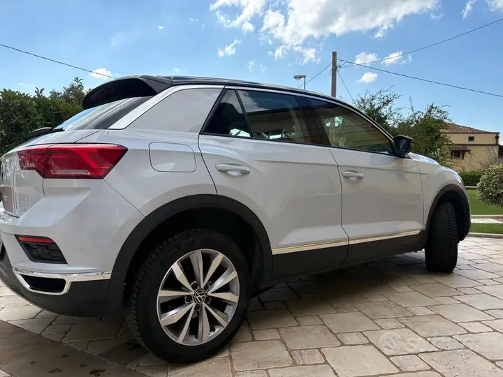 Volkswagen T-Roc 2021 photo 3