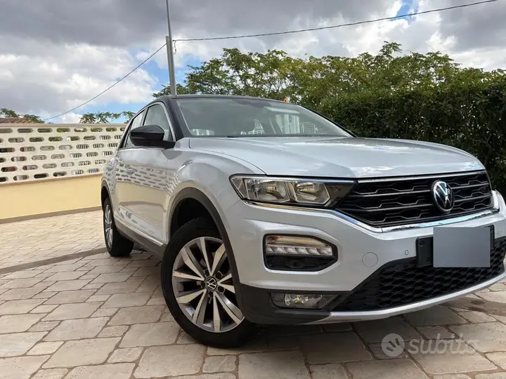 Volkswagen T-Roc 2021 photo 2