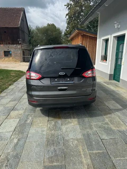 Ford Galaxy 2017 photo 3
