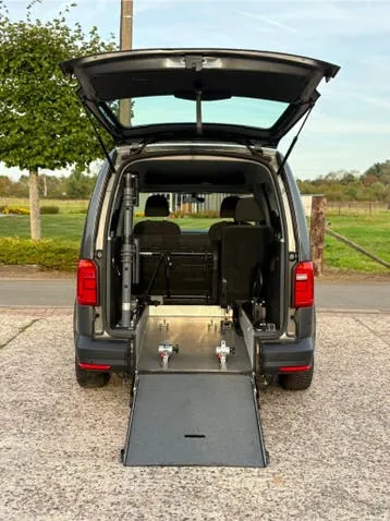 Volkswagen Caddy 2015 photo 2