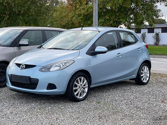 Mazda 2