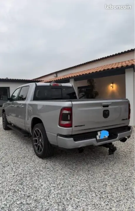 Dodge Ram 1500 2019 photo 2