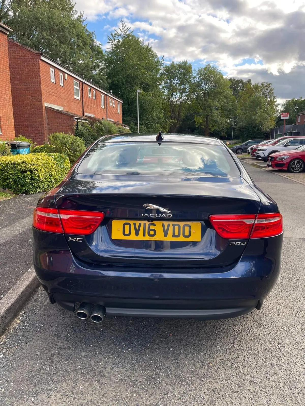 Jaguar Xe 2016 photo 5