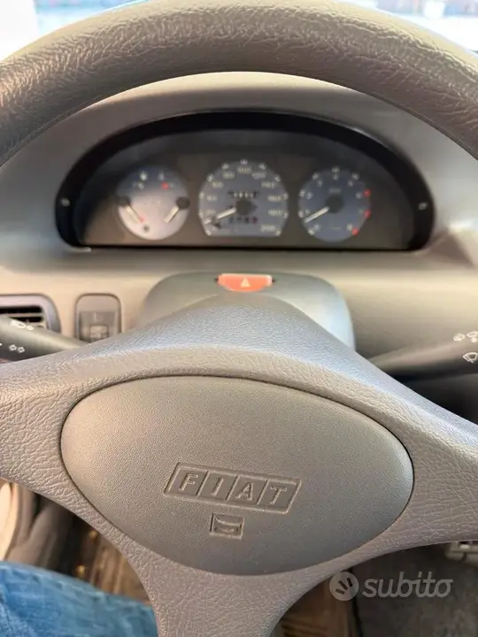 Fiat Punto 1999 photo 4