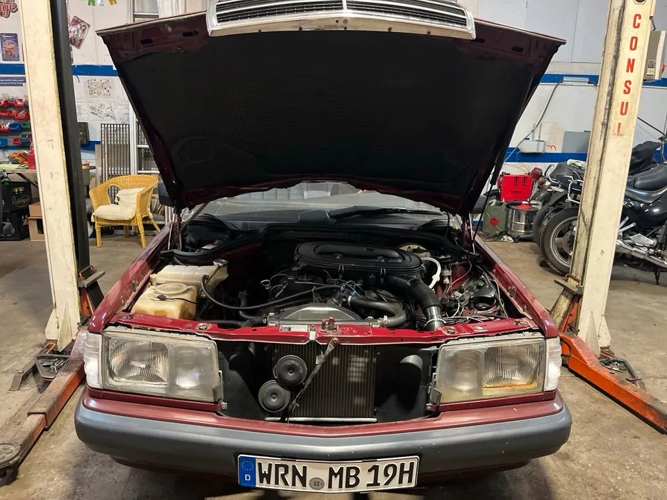 Mercedes-Benz 190E