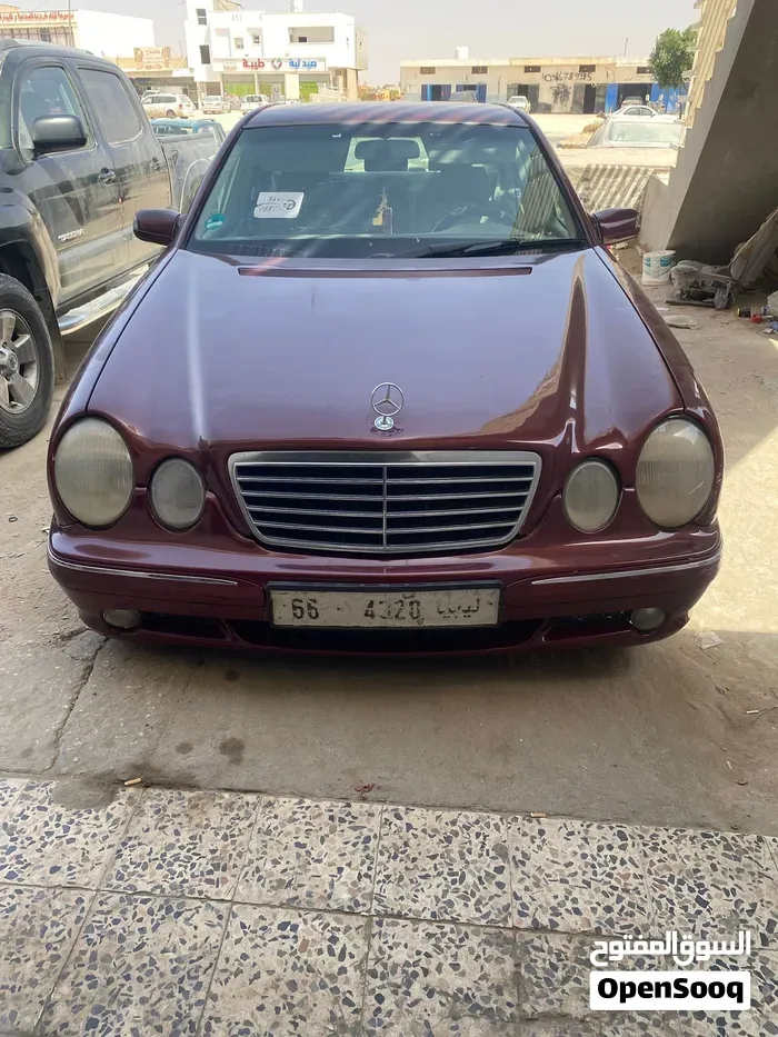 Mercedes-Benz E-Class 2004 photo 5