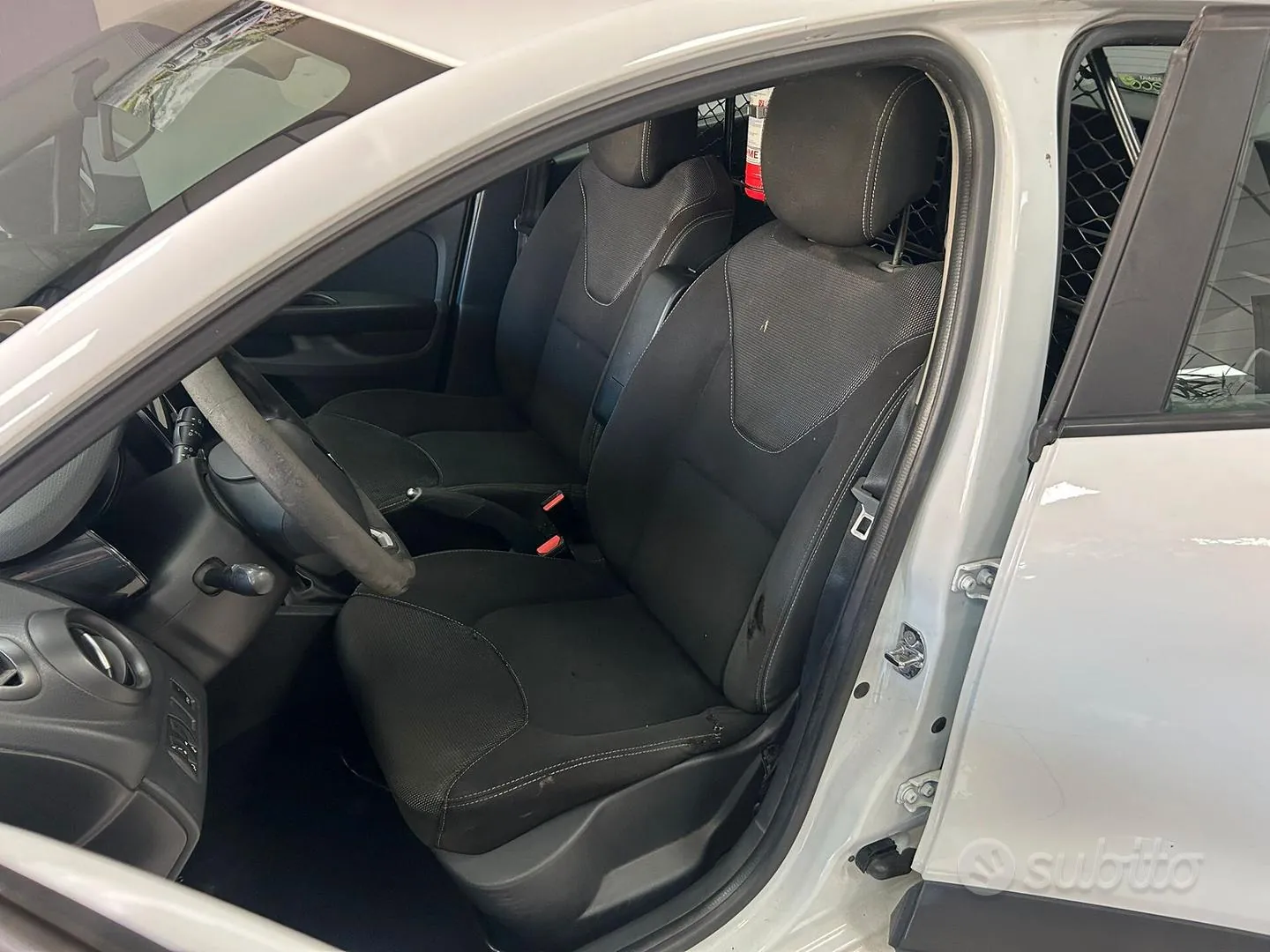 Renault Clio 2016 photo 5
