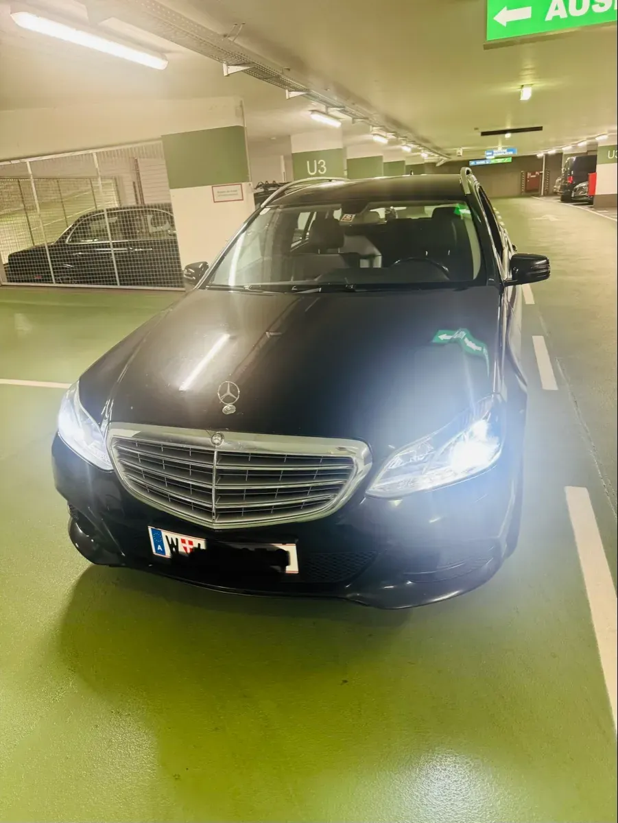 Mercedes-Benz E-Class 2014 photo 2