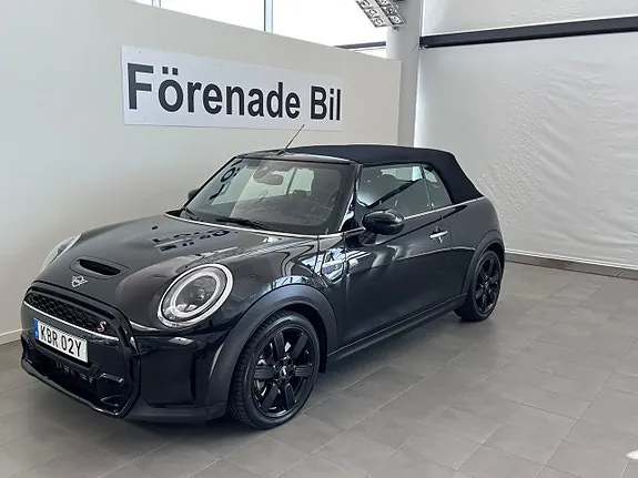 Mini Cabrio 2024 photo 2