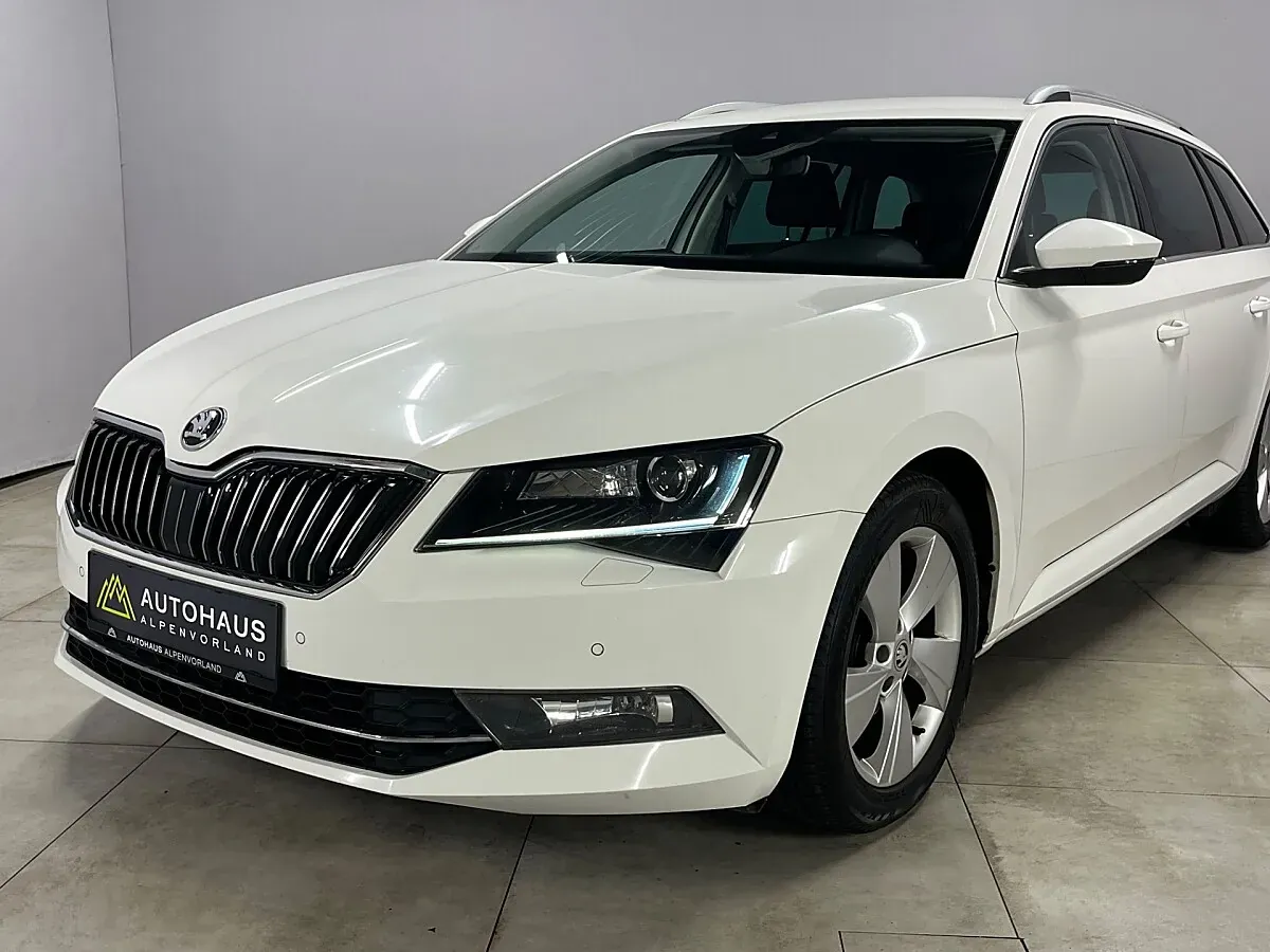 Skoda Superb 2016 photo 3
