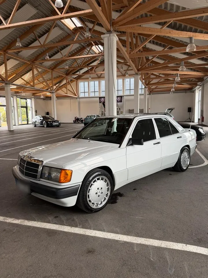 Mercedes-Benz 190D