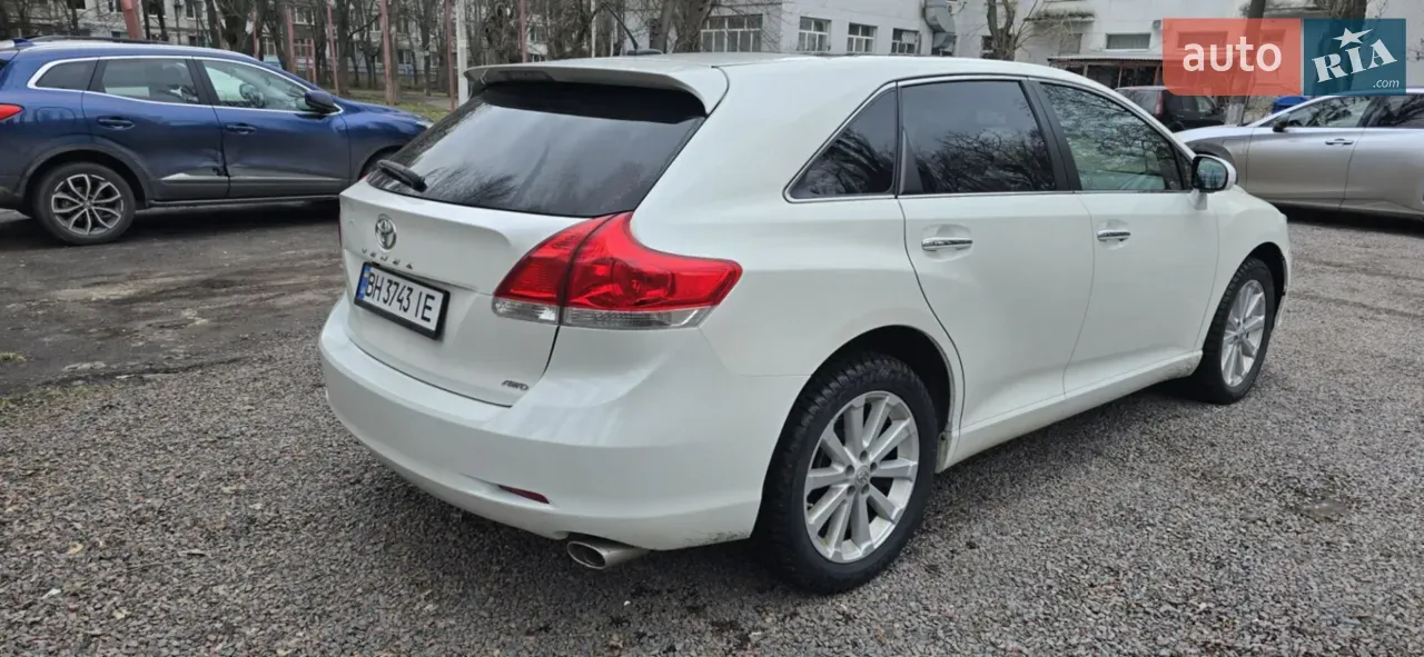 Toyota Venza 2010 photo 4