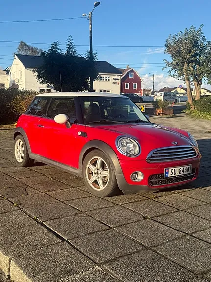 Mini Cooper 2010 photo 2