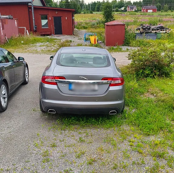 Jaguar Xf 2009 photo 3