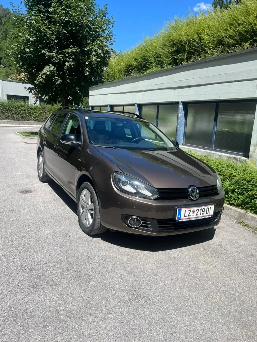Volkswagen Golf 2012 photo 2
