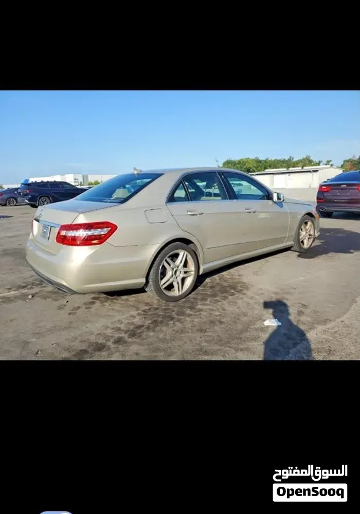 Mercedes-Benz E-Class 2012 photo 3