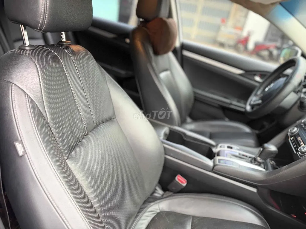 Honda Civic 2018 photo 5