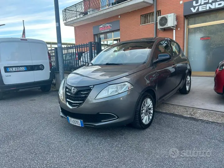 Lancia Ypsilon 2015 photo 3