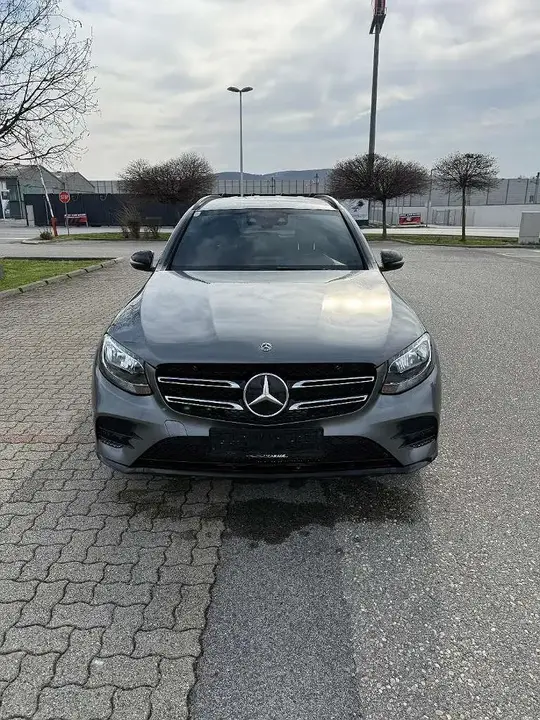 Mercedes-Benz Glc 2018 photo 2
