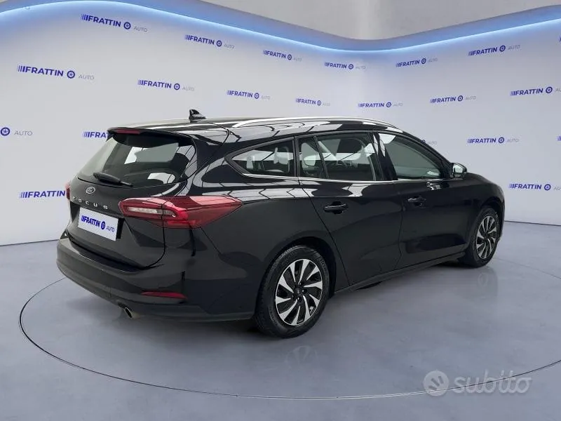 Ford Focus 2025 photo 5