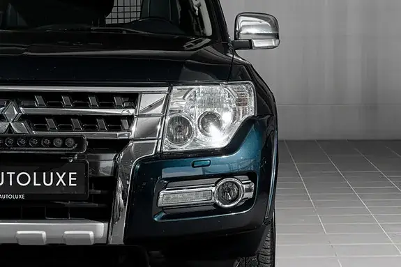 Mitsubishi Pajero 2016 photo 5