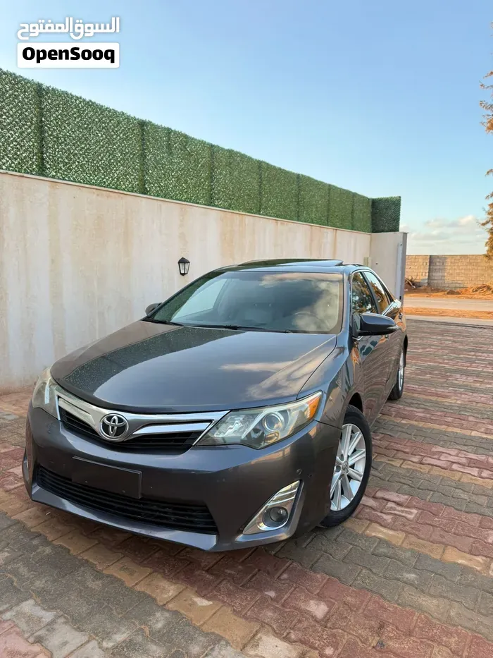 Toyota Camry 2014 photo 2