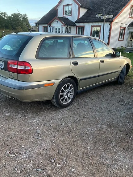 Volvo V40