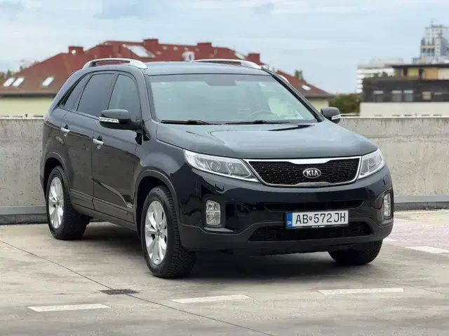Kia Sorento 2012 photo 2