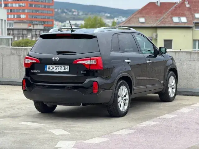 Kia Sorento 2012 photo 3