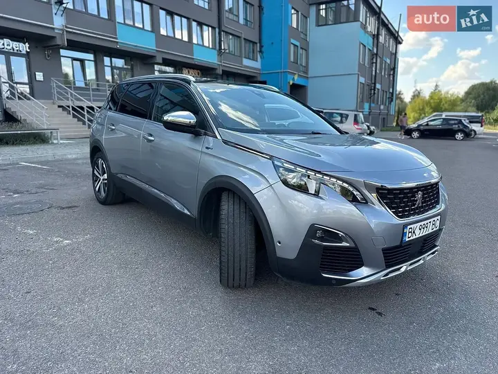Peugeot 5008 2019 photo 4