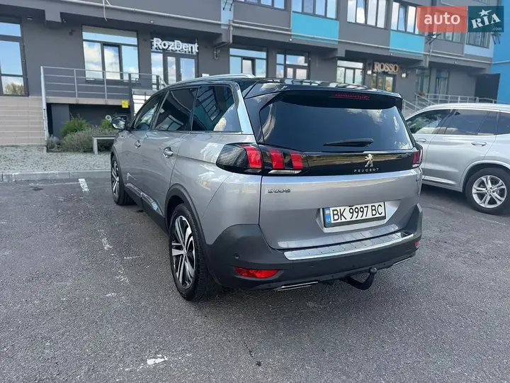 Peugeot 5008 2019 photo 5