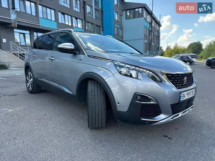 Peugeot 5008 2019 photo 2