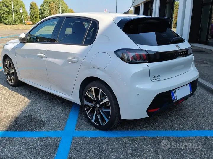 Peugeot 208 2020 photo 5