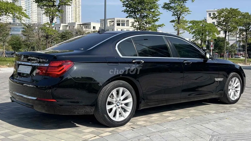 BMW 7 Series 2014 photo 4