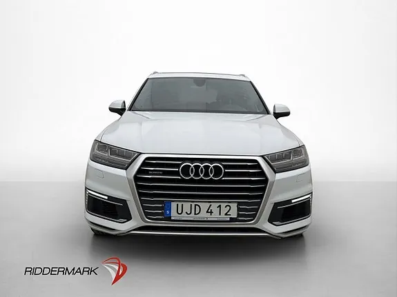 Audi Q7 2017 photo 2