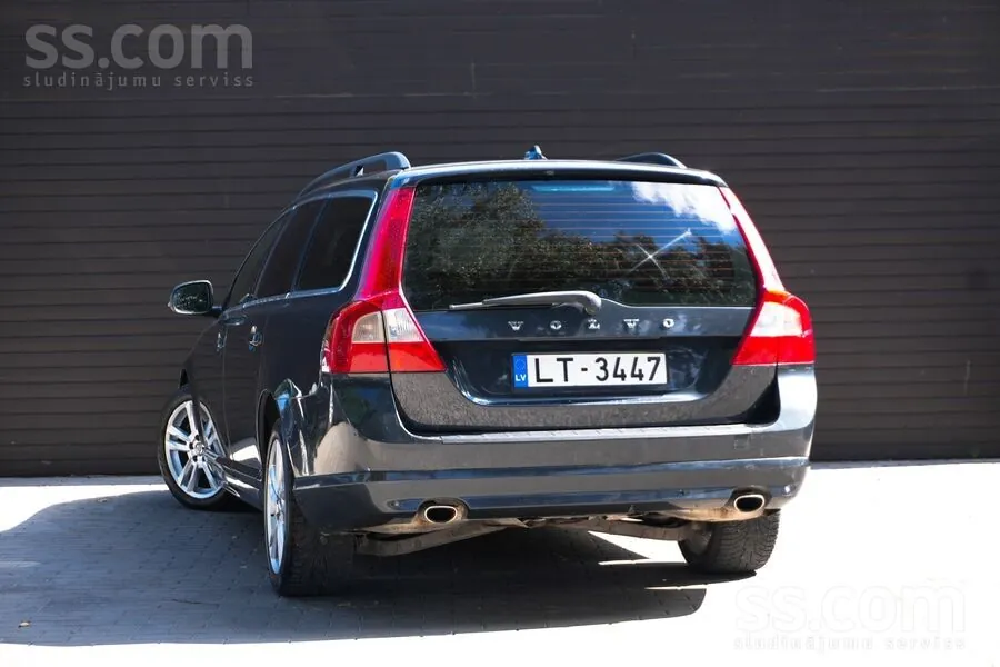 Volvo V70 2012 photo 4